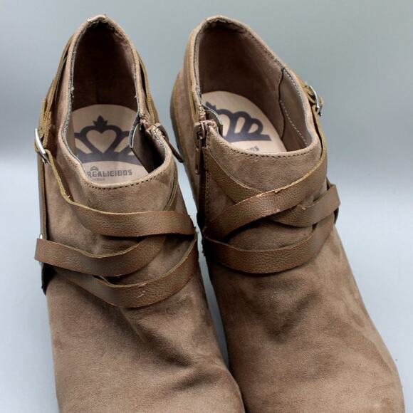 Fergalicious Chrissy Ankle Bootie Heels Size 10 - Picture 6 of 10